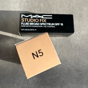 Brand New MAC Studio Fix Fluid Foundation SPF 15 Shade “N5” Quantity of One